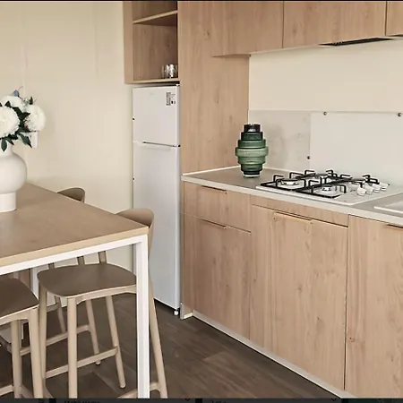 אתר קמפינג Golfo Di Sogno פורטו-וישיו