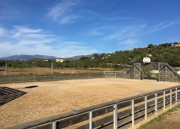 אתר קמפינג Golfo Di Sogno